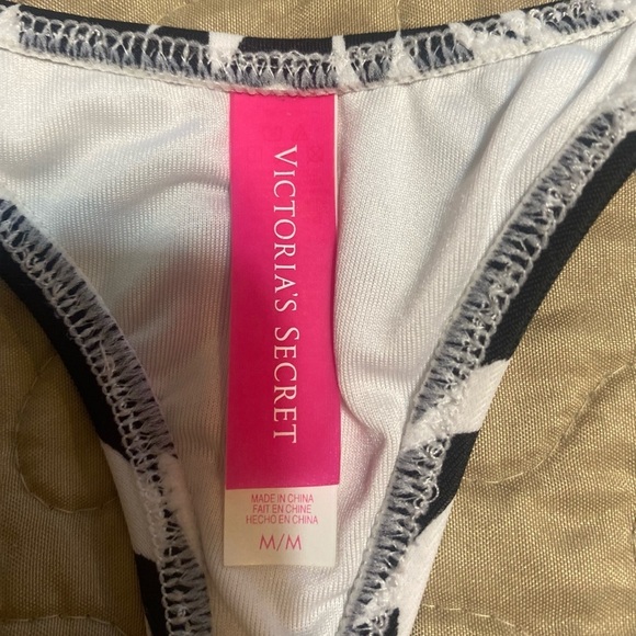 “VICTORIA’S SECRET” Zip Up Racerback Swimsuit - Picture 14 of 15